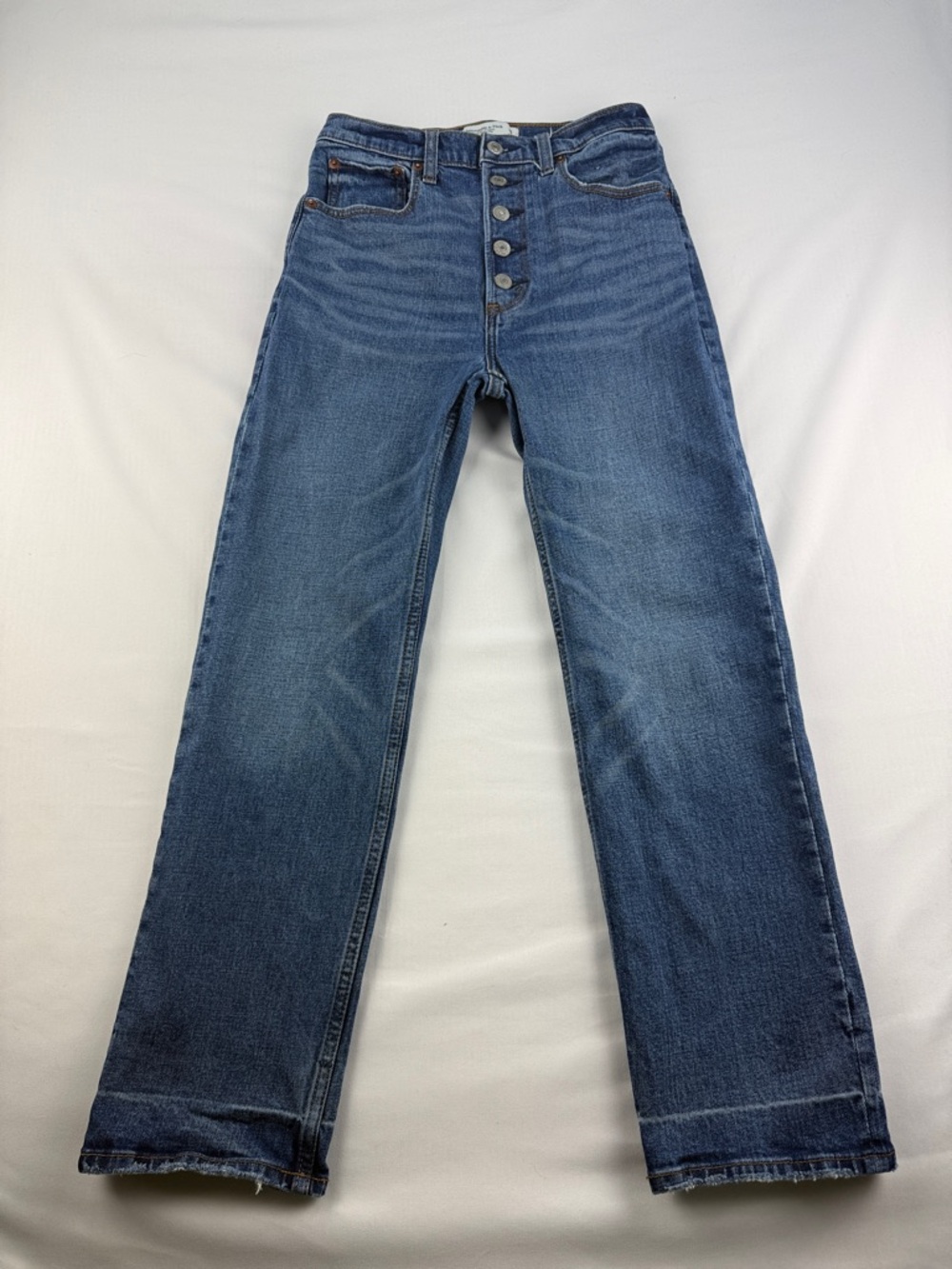 Abercrombie & Fitch Ultra High Rise Ankle Straight Jeans – Size 26
